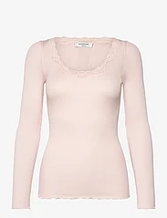 Rosemunde - Silk t-shirt w/ lace - pitkähihaiset t-paidat - soft rose - 0