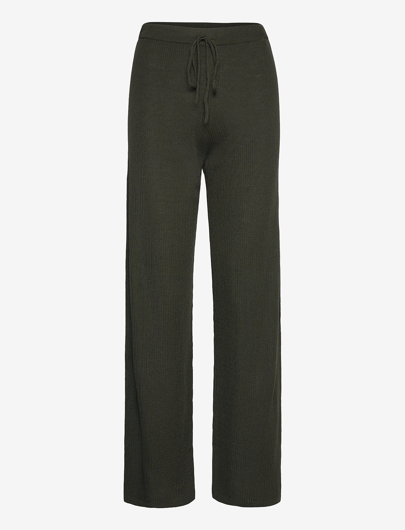 BLACK GREEN