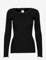 Rosemunde - Organic t-shirt w/lace - langärmlige tops - black - 0