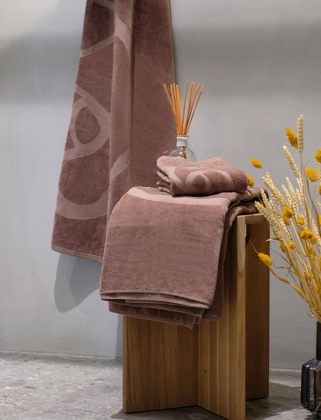 Rosemunde - towel 45x65cm - köp efter pris - dusty brown - 1