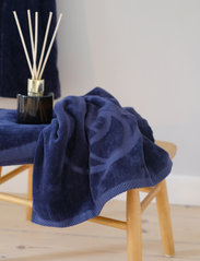 Rosemunde - Towel 45x65cm - hand towels & bath towels - navy - 4