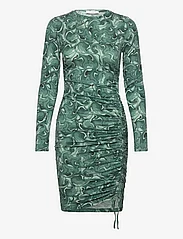 Rosemunde - Viscose dress - fodralklänningar - eucalyptus swirl print - 0