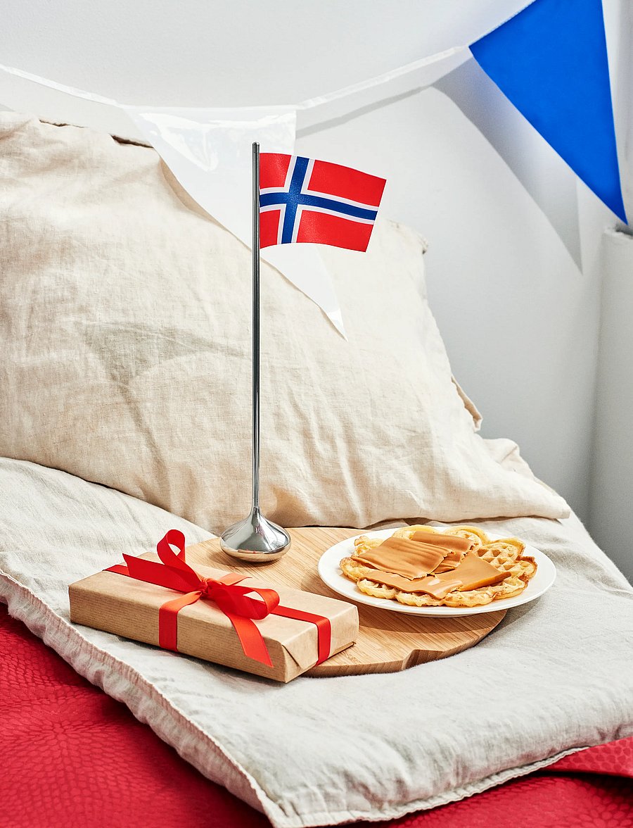 Rosendahl - RO Table flag Norwegian H35 cm silver coloured - figures & sculptures - silver coloured - 0
