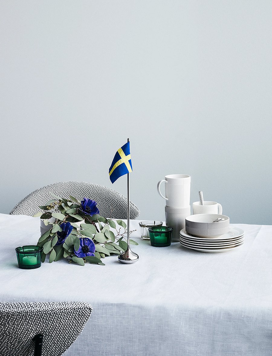 Rosendahl - RO Table flag Swedish H35 cm silver coloured - akcesoria dekoracyjne - silver coloured - 0
