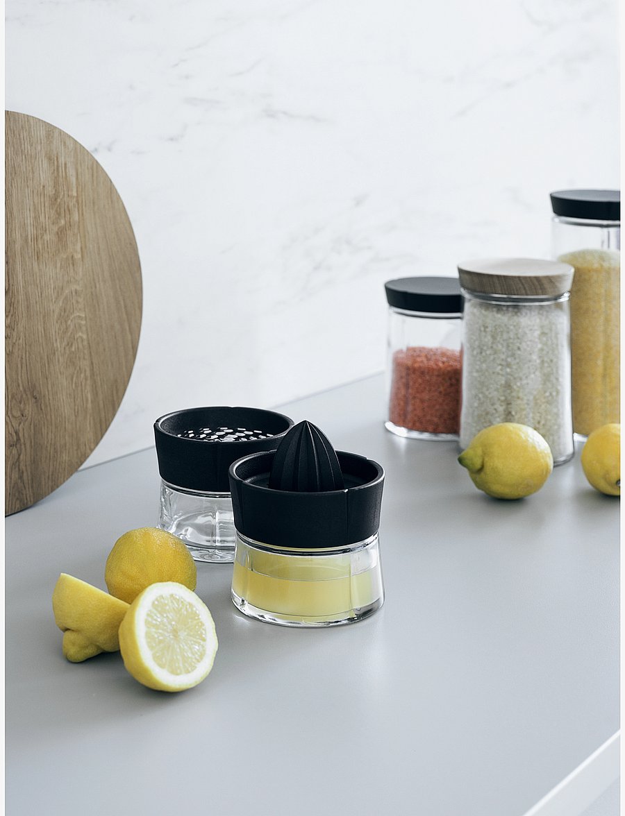 Rosendahl - Grand Cru Juice strainer 25 cl - zitruspressen - black - 1