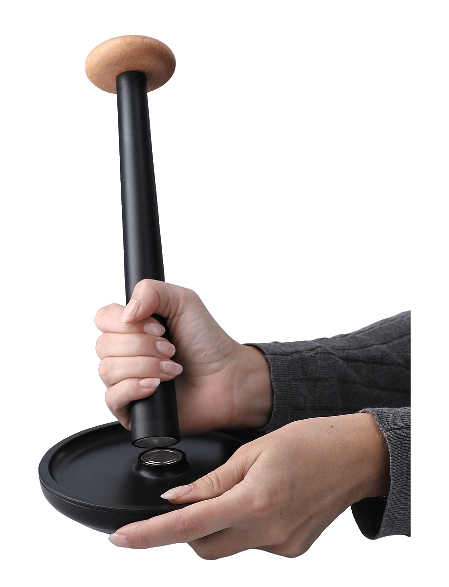 Rosendahl - Rosendahl Paper Pal kitchen roll holder H30 cm black - majapidamispaberi hoidjad - black - 2