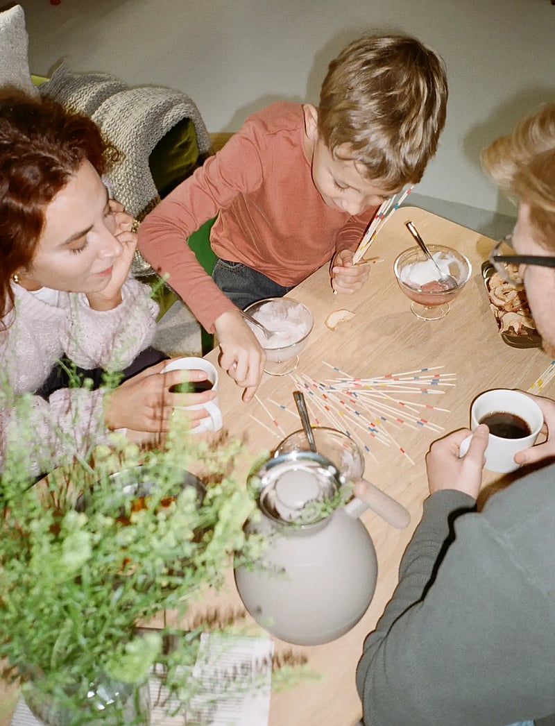 Rosendahl - Rosendahl Stay warm thermo round 1,0 l sand - thermal carafes - sand - 3