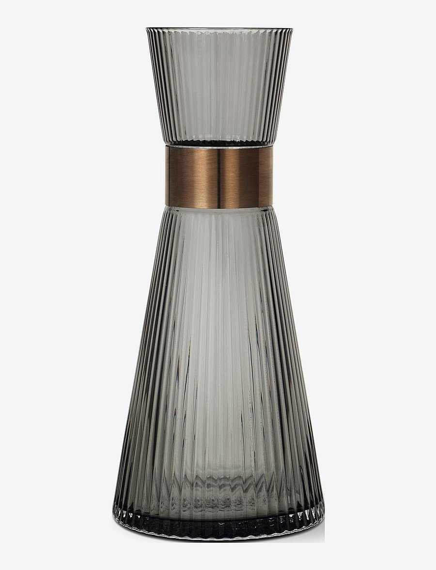 Rosendahl - Grand Cru Mouth blown Water carafe 1,0 l - carafes - smoke - 1