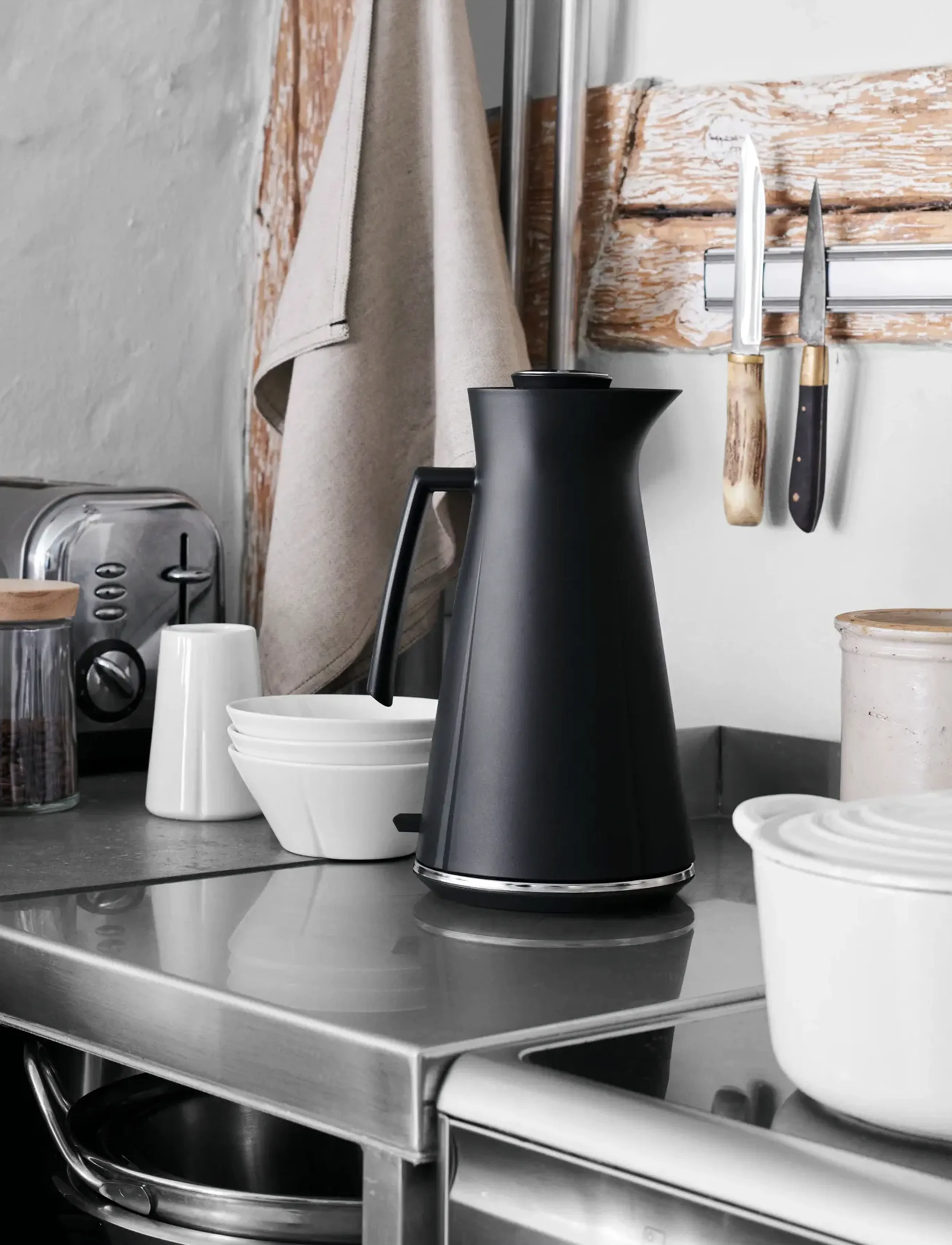 Rosendahl - GC Electric kettle 1,4 l black/steel - sõbrapäeva kingitused - black/steel - 5