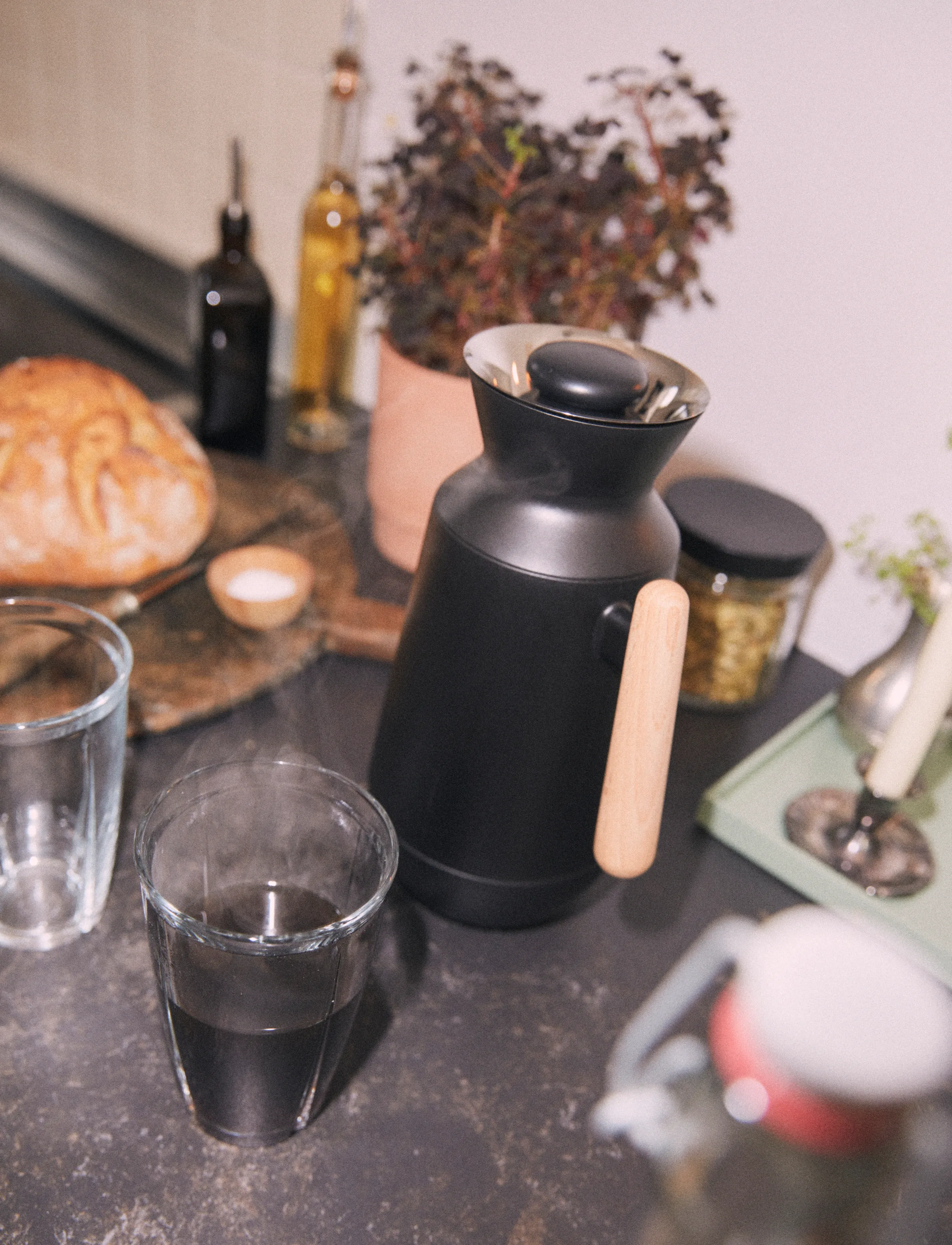 Rosendahl Daybreak Termokande Høj 1,0 L Sort, 27.5 cm, Jugs & Carafes, Schwarz - Thermal Homeware