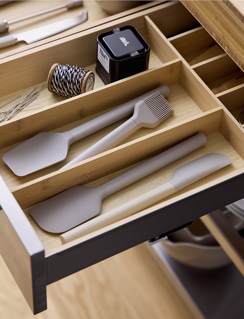 Rosti - Pastry brush Emma - vismessen en spatels - humus - 4