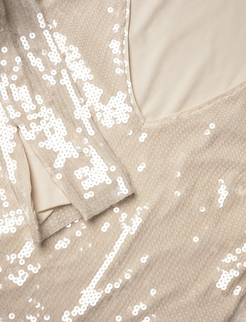 ROTATE - SEQUINS V-NECK TOP - egret - 2