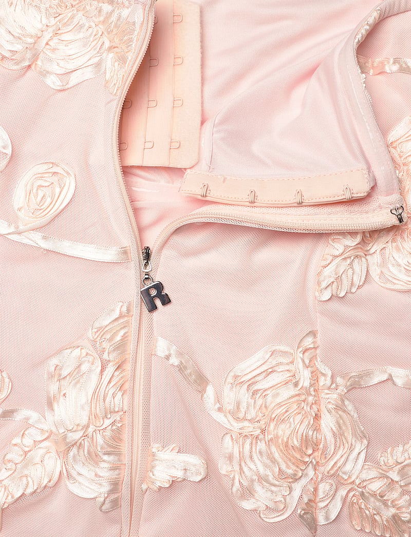 ROTATE Birger Christensen - FLOWER MESH TUBE DRESS - etuikleider - angel wing (blush) comb. - 3