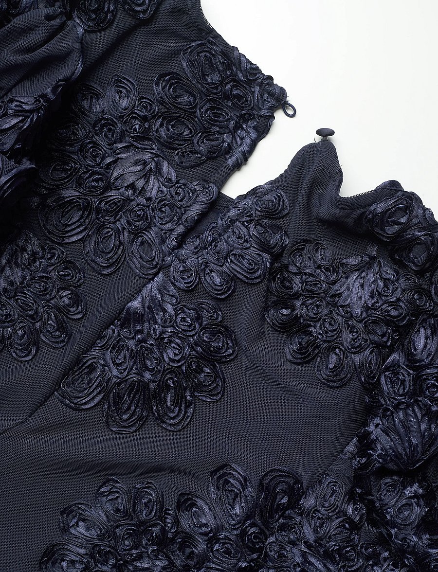 ROTATE - 3D MESH SLEEVELESS TOP - t-shirts - blueprint - 3
