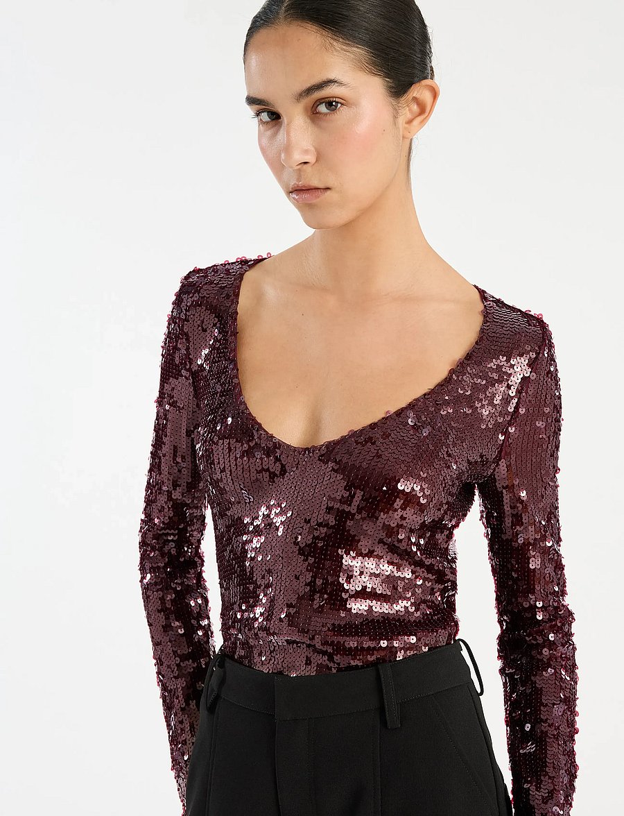 ROTATE - SEQUINS V-NECK TOP - long-sleeved tops - zinfandel - 0