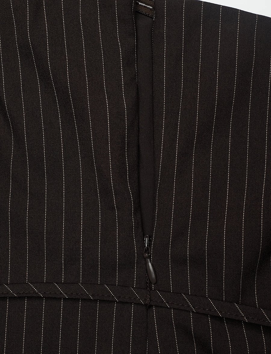 ROTATE - PINSTRIPE BELTED LONG TOP - sukienka koktajlowa - chicory coffee comb. - 5