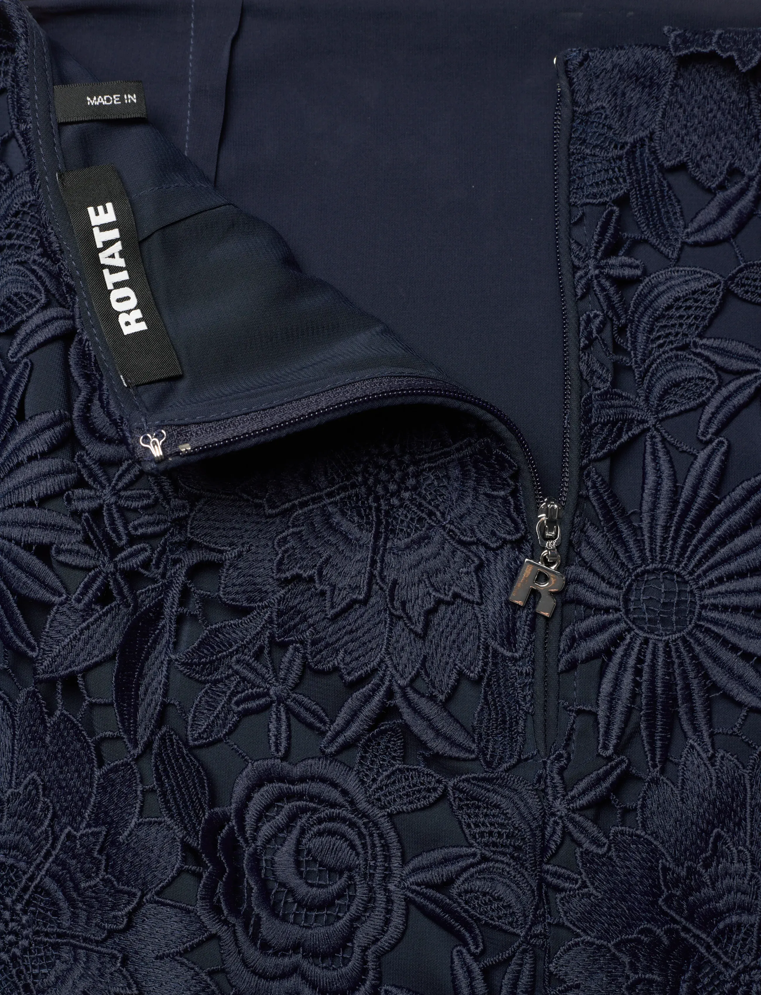 ROTATE - 3D LACE PENCIL SKIRT - navy blazer - 3