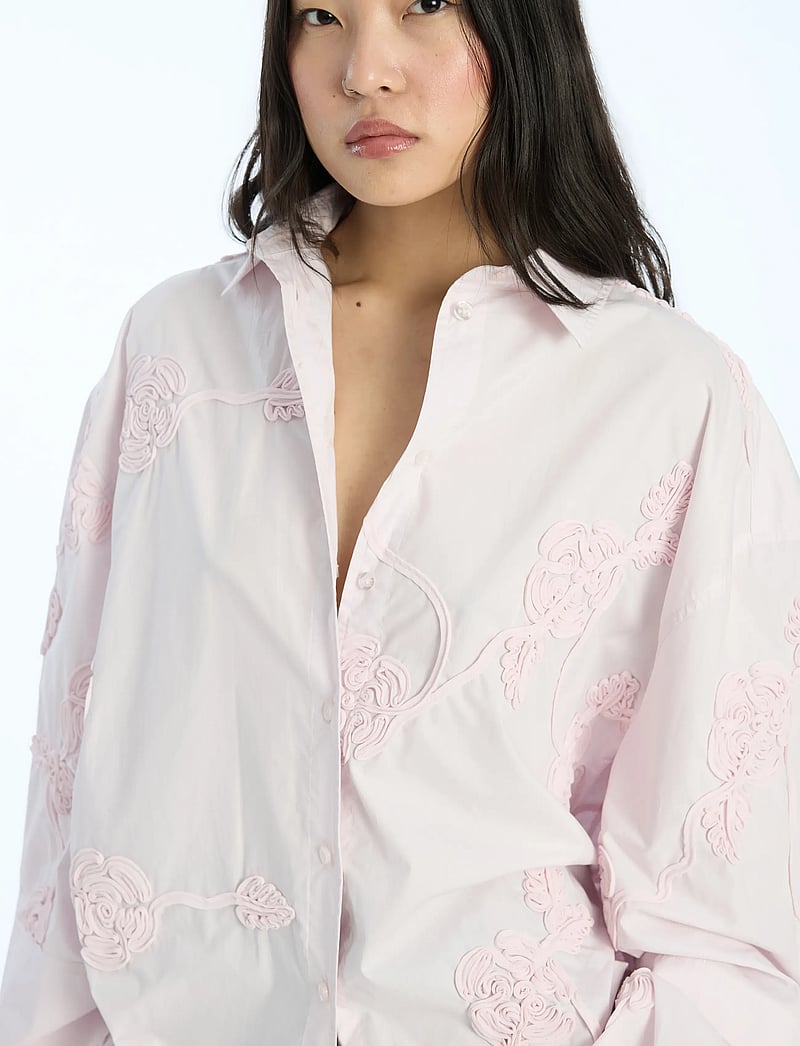 ROTATE Birger Christensen - FLOWER OVERSIZED SHIRT - långärmade skjortor - orchid ice - 4