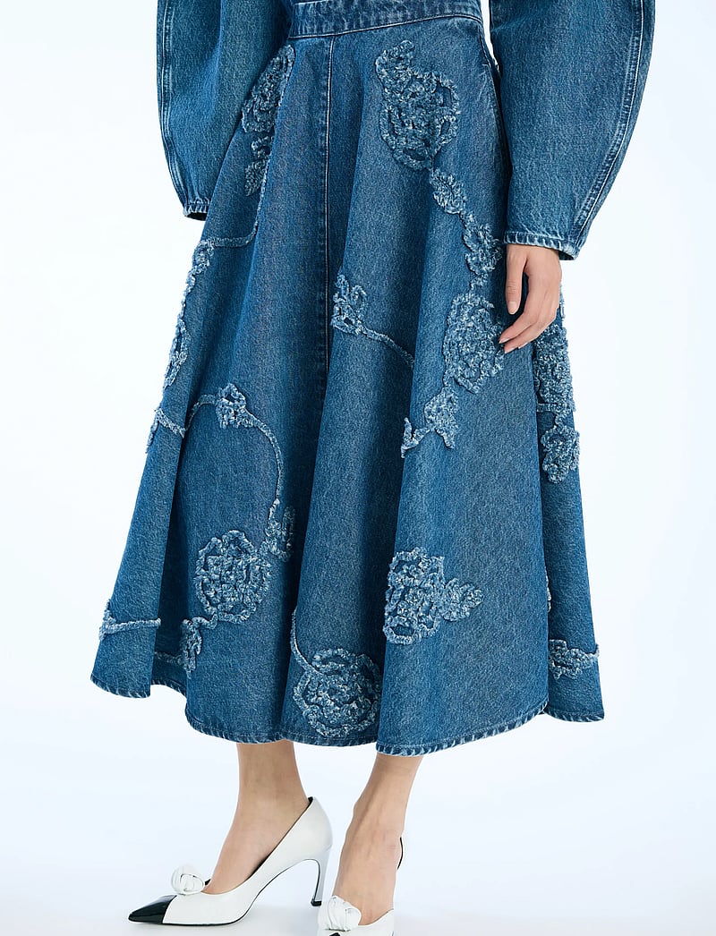 ROTATE Birger Christensen - DENIM FLOWER MIDI SKIRT - denim skirts - medium blue denim - 4