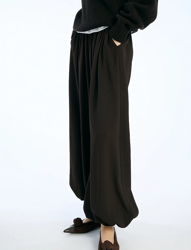 ROTATE - BALLOON PLEATED PANTS - barrel-bukser - molÉ - 4