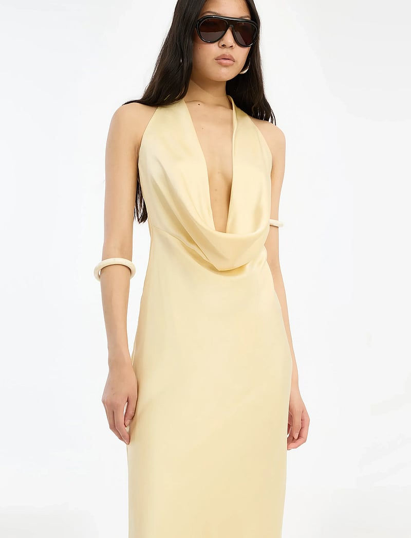 ROTATE - CHIFFON HALTER DRESS - aftenkjoler - italian straw - 3