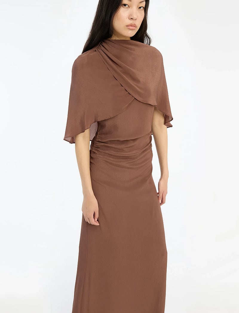 ROTATE - MAXI CAPE DRESS - abendkleider - potting soil - 3