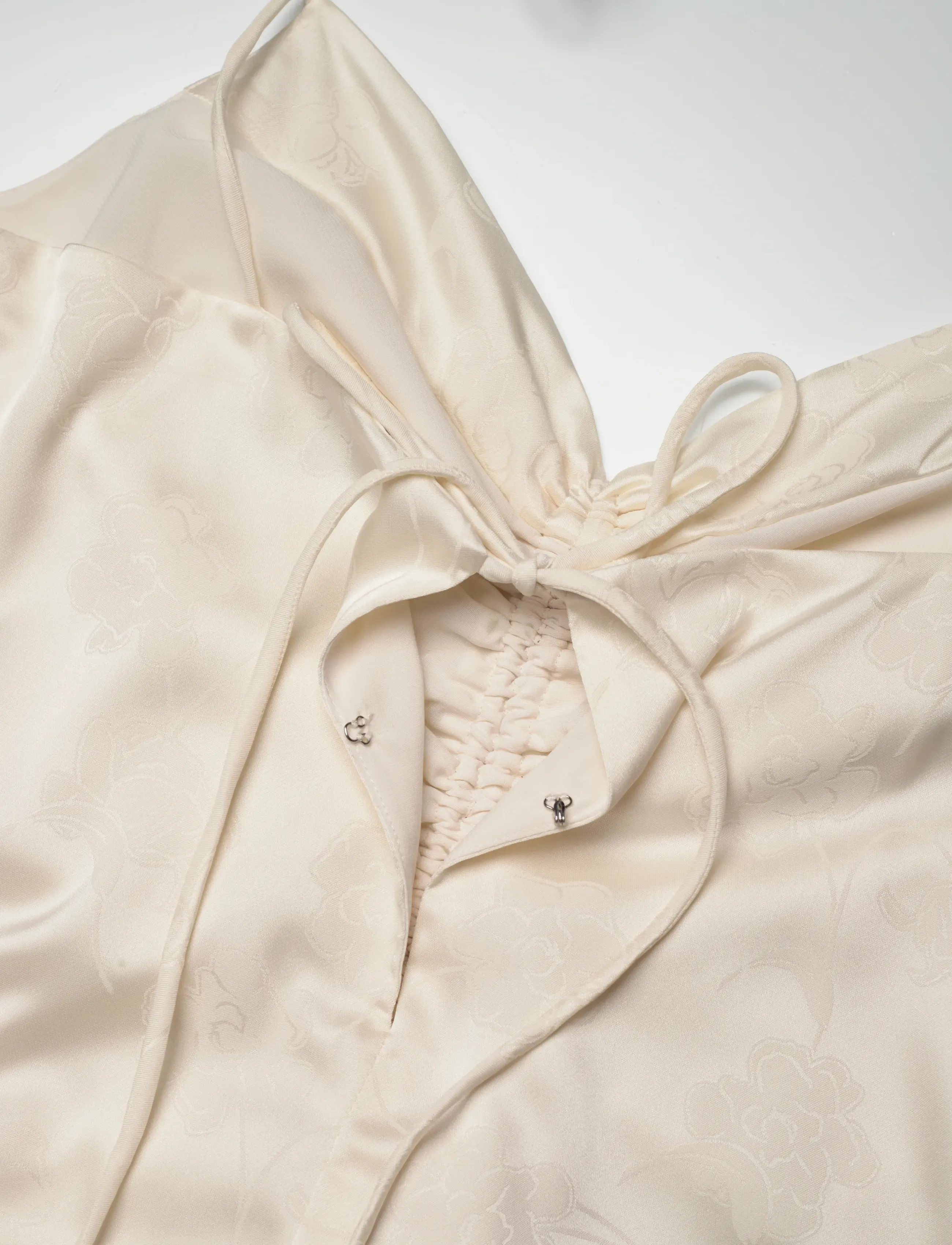 ROTATE - DRAPEY SLIP DRESS - aftenkjoler - egret - 3