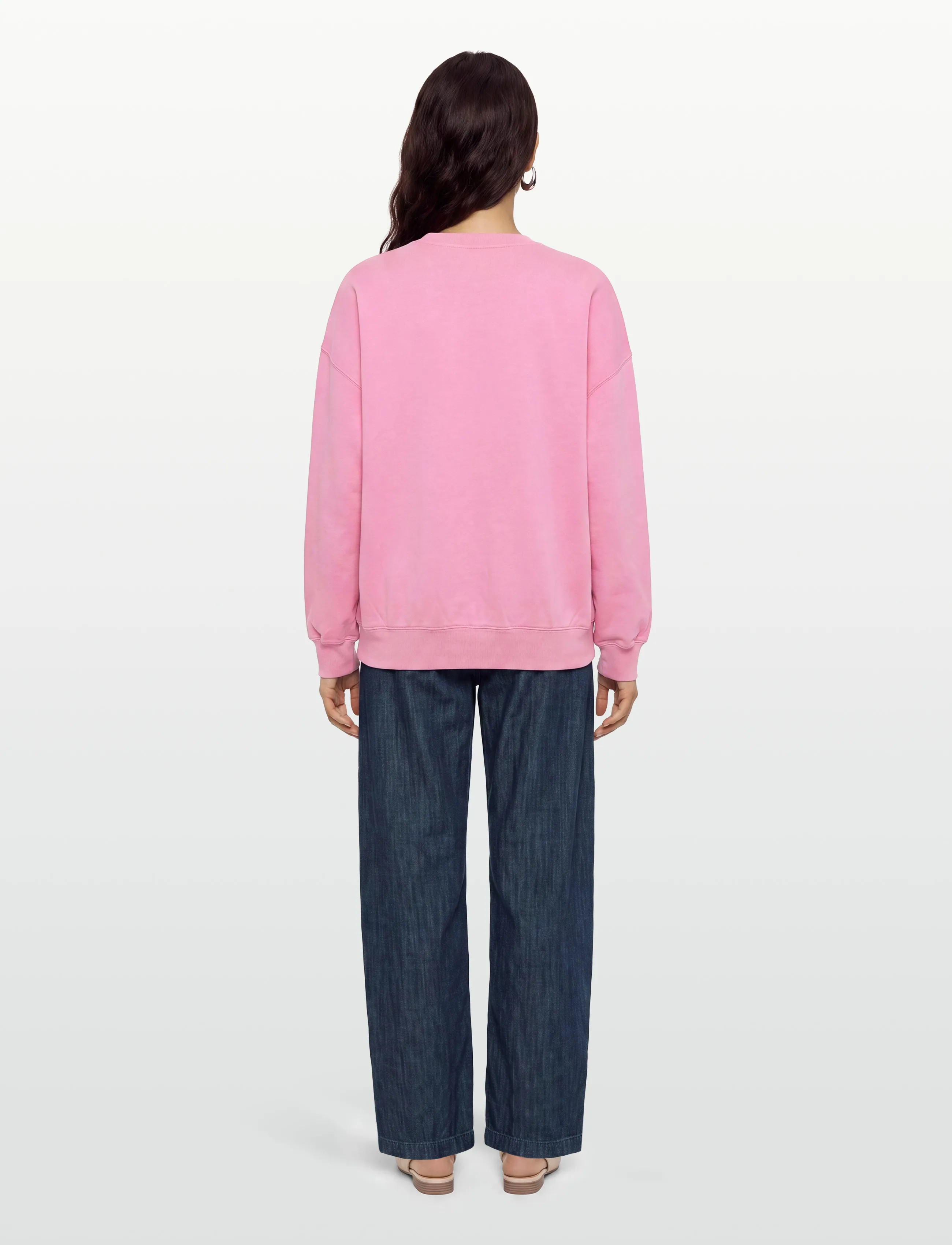 Classic Sweatshirt 3