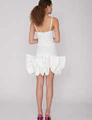 ROTATE Birger Christensen - LEIZA DRESS - pulmakleidid - bright white - 3