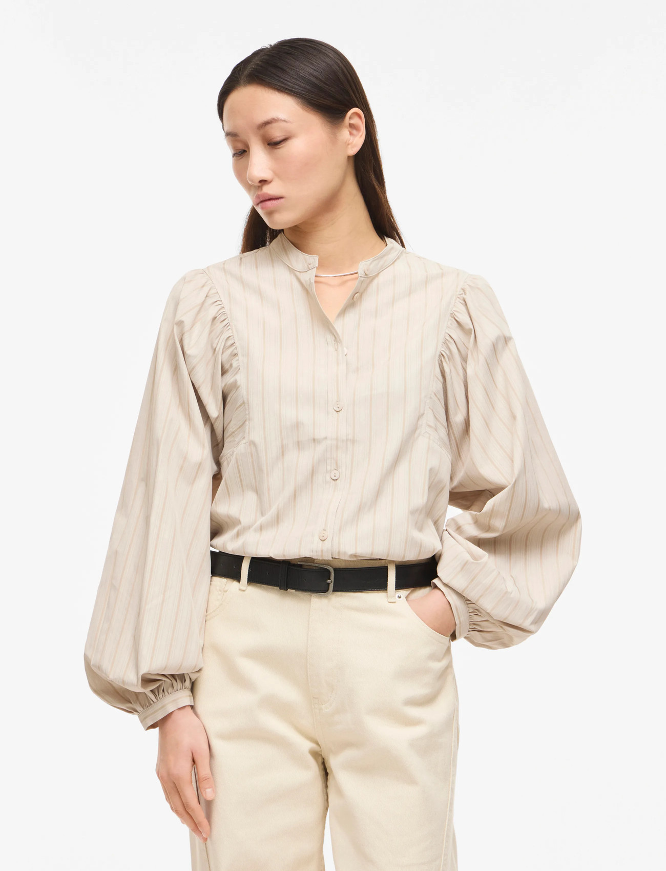 ROUGE EDIT Rouamalia L/S China Collar Shirt - Beige - 34