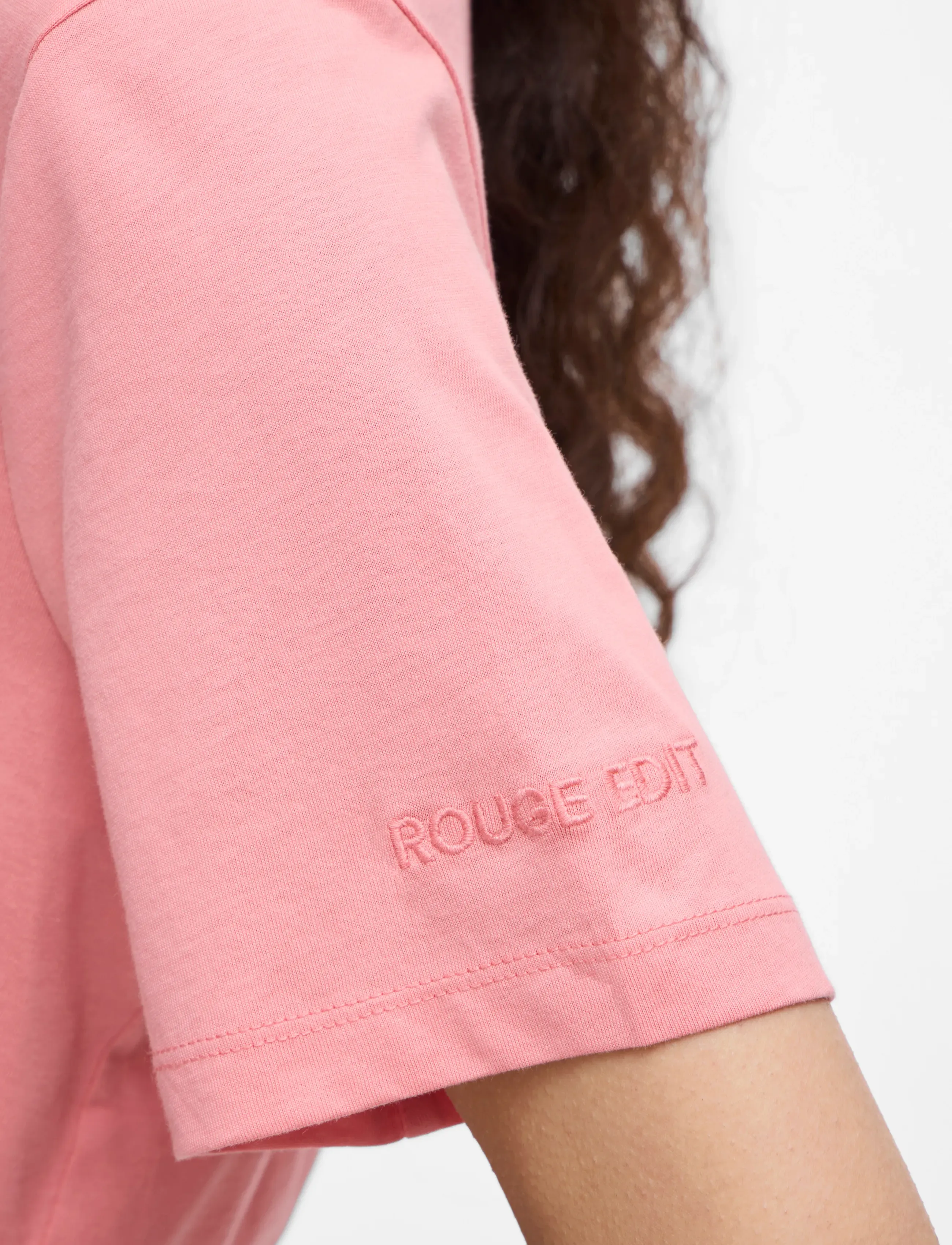 ROUGE EDIT Roupima Ss Emb. O-Neck Tee t-shirts dam – bild 5