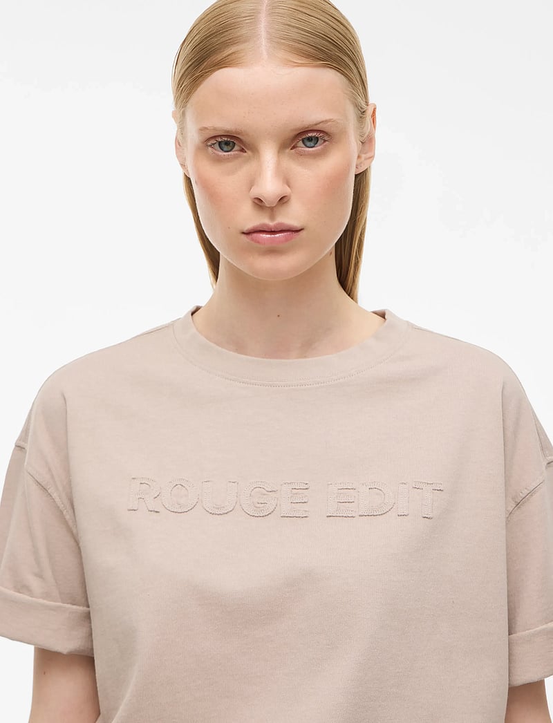 ROUGE EDIT - ROUNELLA 2/4 O-NECK OVERSIZED TEE - t-shirts - dove - 4