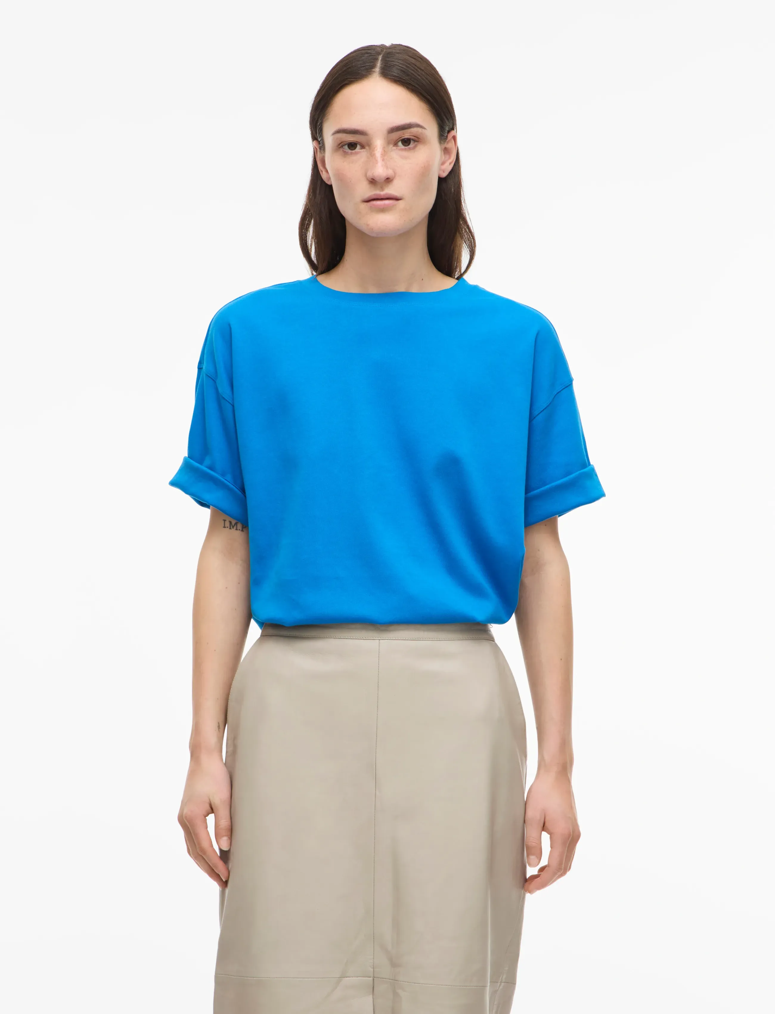 ROUGE EDIT ROUNIMA 2/4 O-NECK OVERSIZED TEE - T-shirts - DIRECTOIRE BLUE / blue