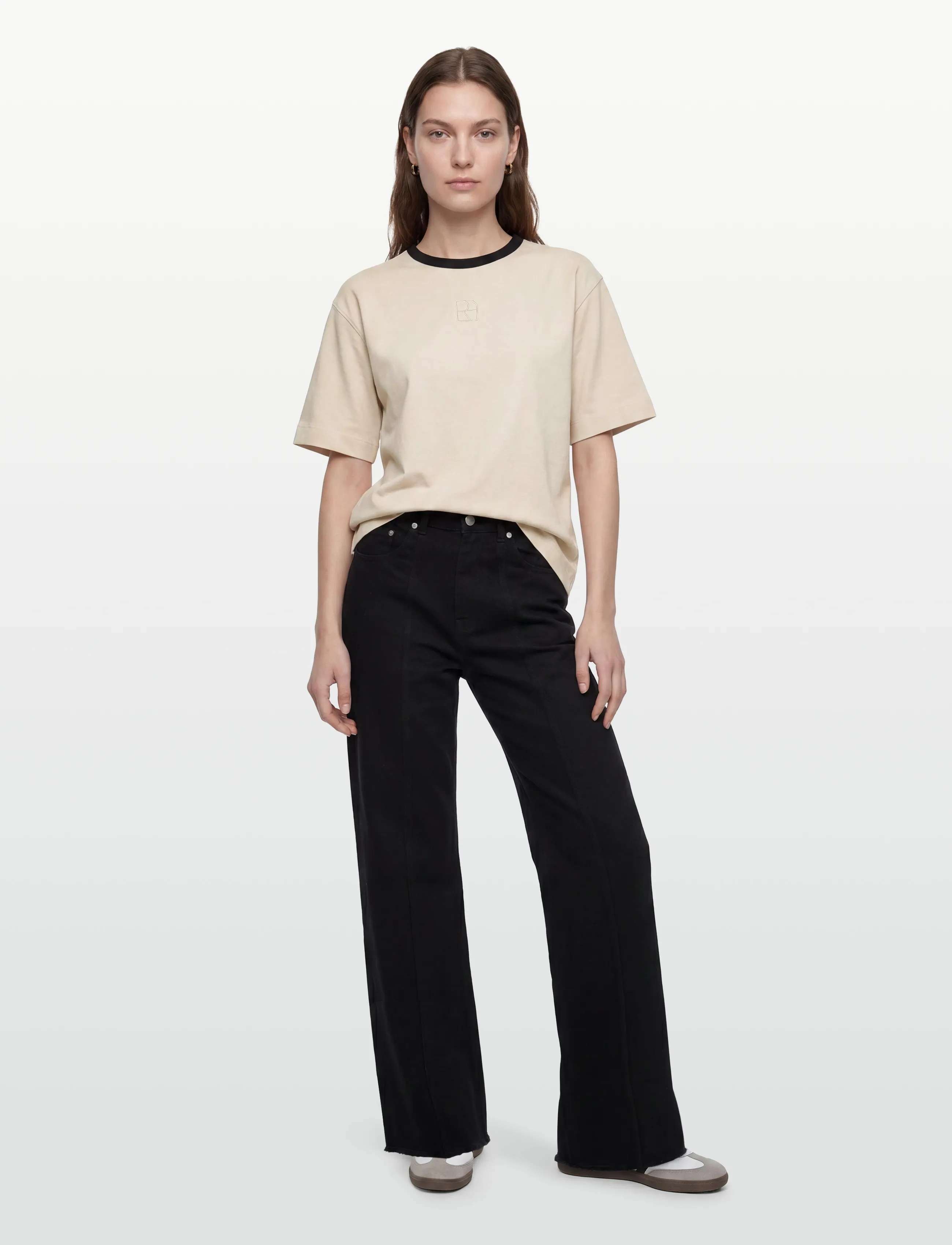 ROUGE EDIT ROUNAOMI 2/4 O-NECK OVERSIZED TEE - T-shirts & Toppar - BIRCH / cream