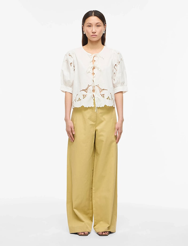 ROUGE EDIT - ROUSCARLET 2/4 O-NECK TOP - short-sleeved blouses - cloud dancer - 4