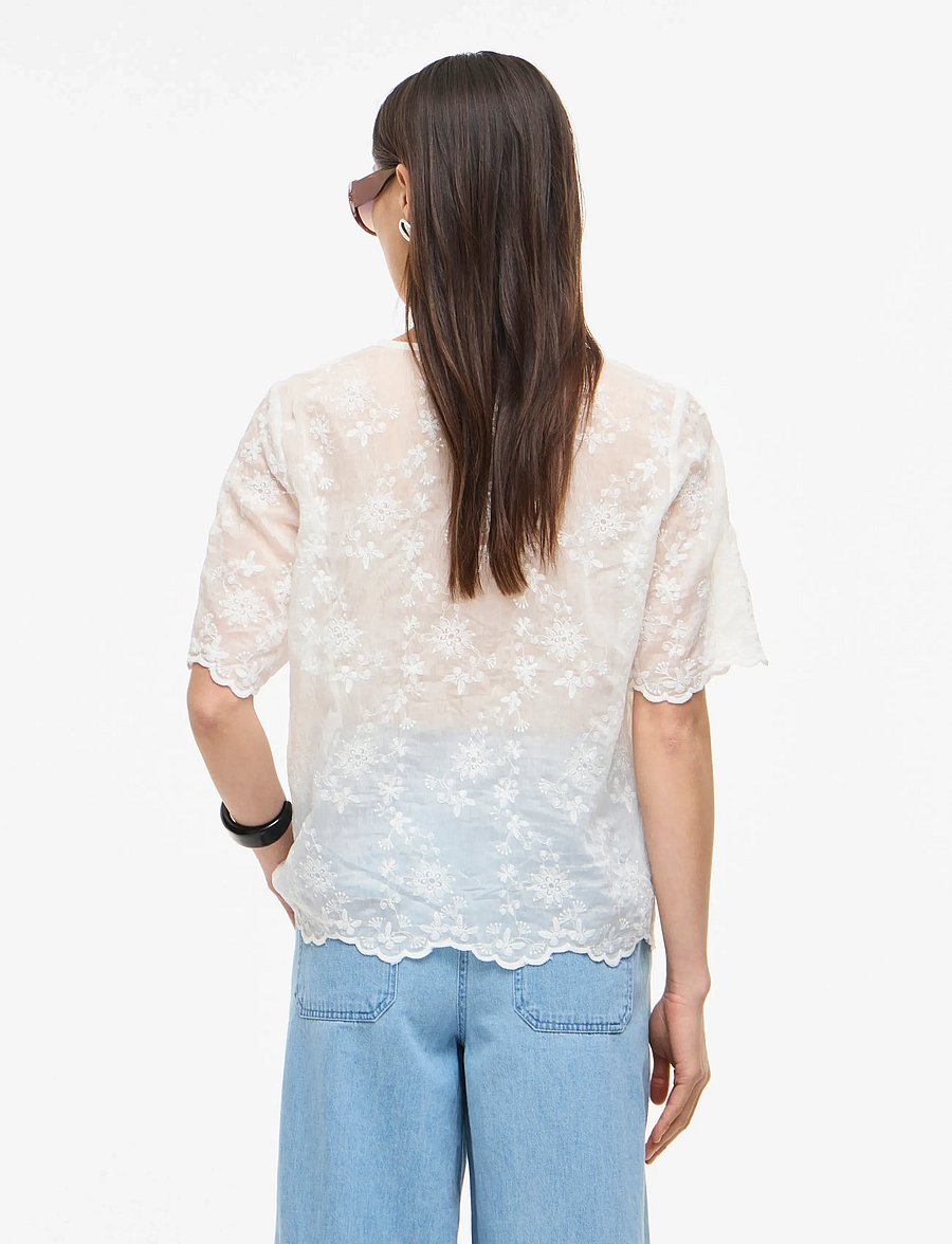 ROUGE EDIT - ROUKAIA 2/4 V-NECK TOP - kurzärmelige blusen - cloud dancer - 3