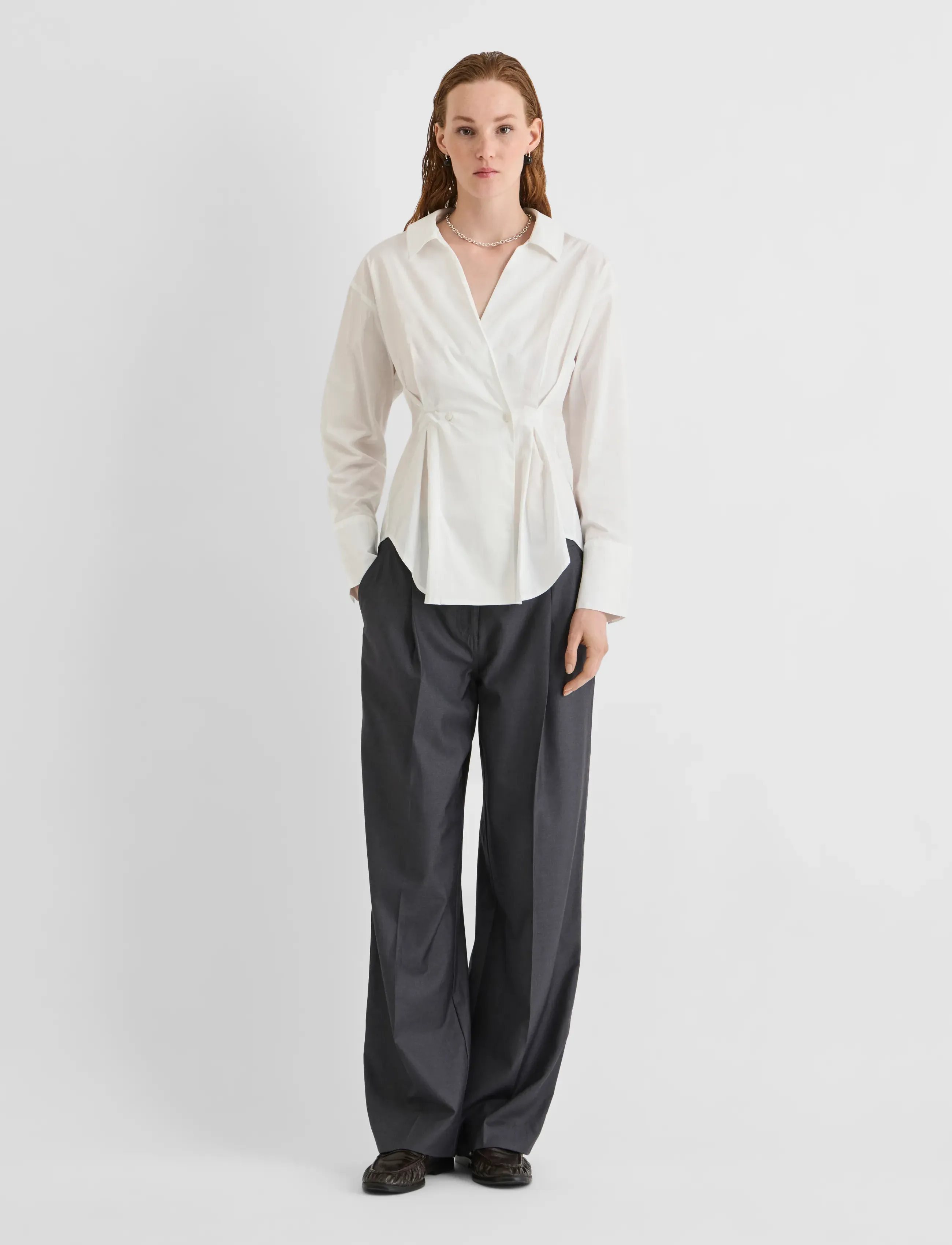 ROUGE EDIT - ROUSHEENA L/S V-NECK SHIRT - cloud dancer - 4