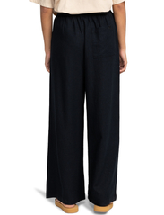 Roxy - LEKEITIO BREAK MID PANT - pellavahousut - anthracite - 2