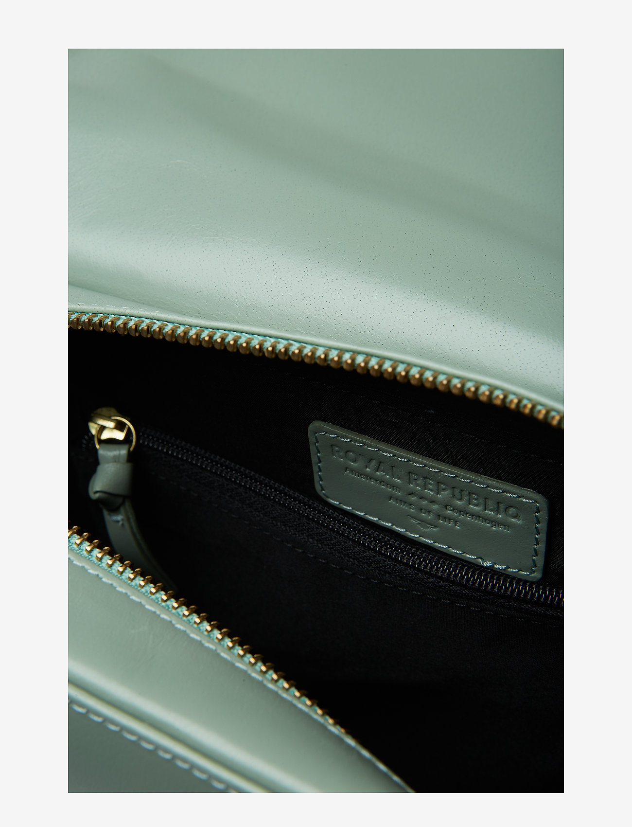 Royal RepubliQ - RAF CURVE HANDBAG - cambridge blue - 5