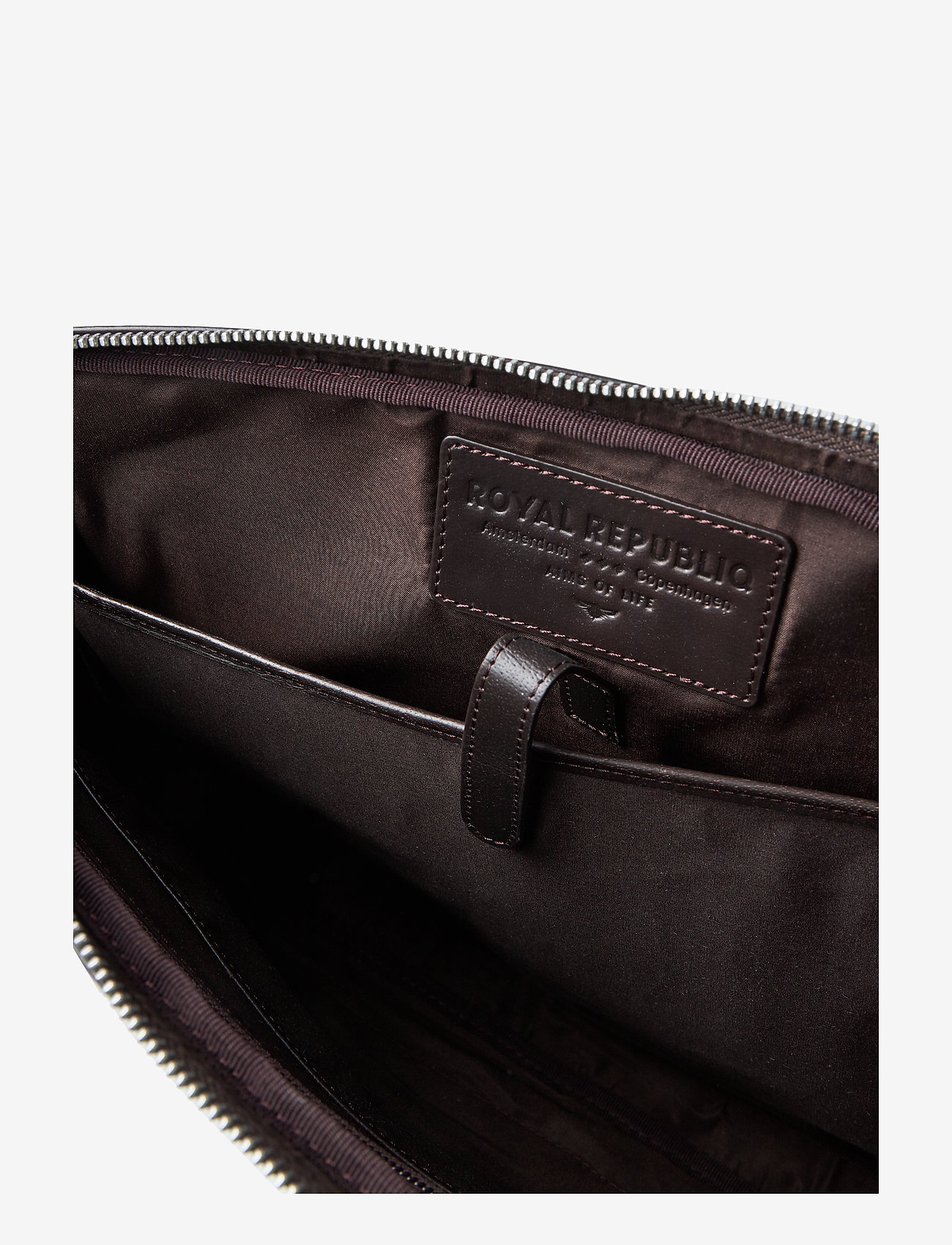 Royal RepubliQ - Tenacity Laptop Bag - brown - 4