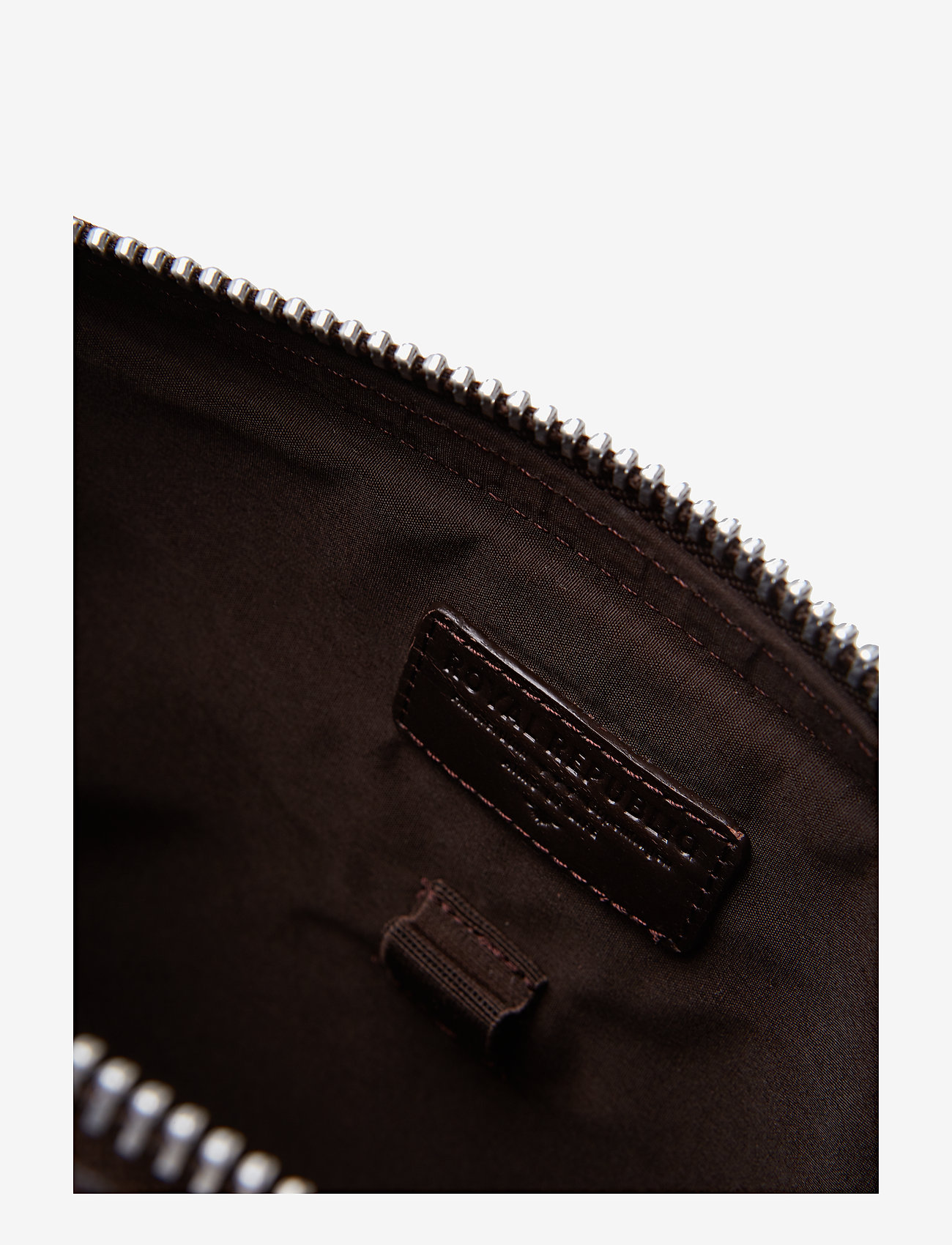 Royal RepubliQ - Tenacity Travel Kit - brown - 4