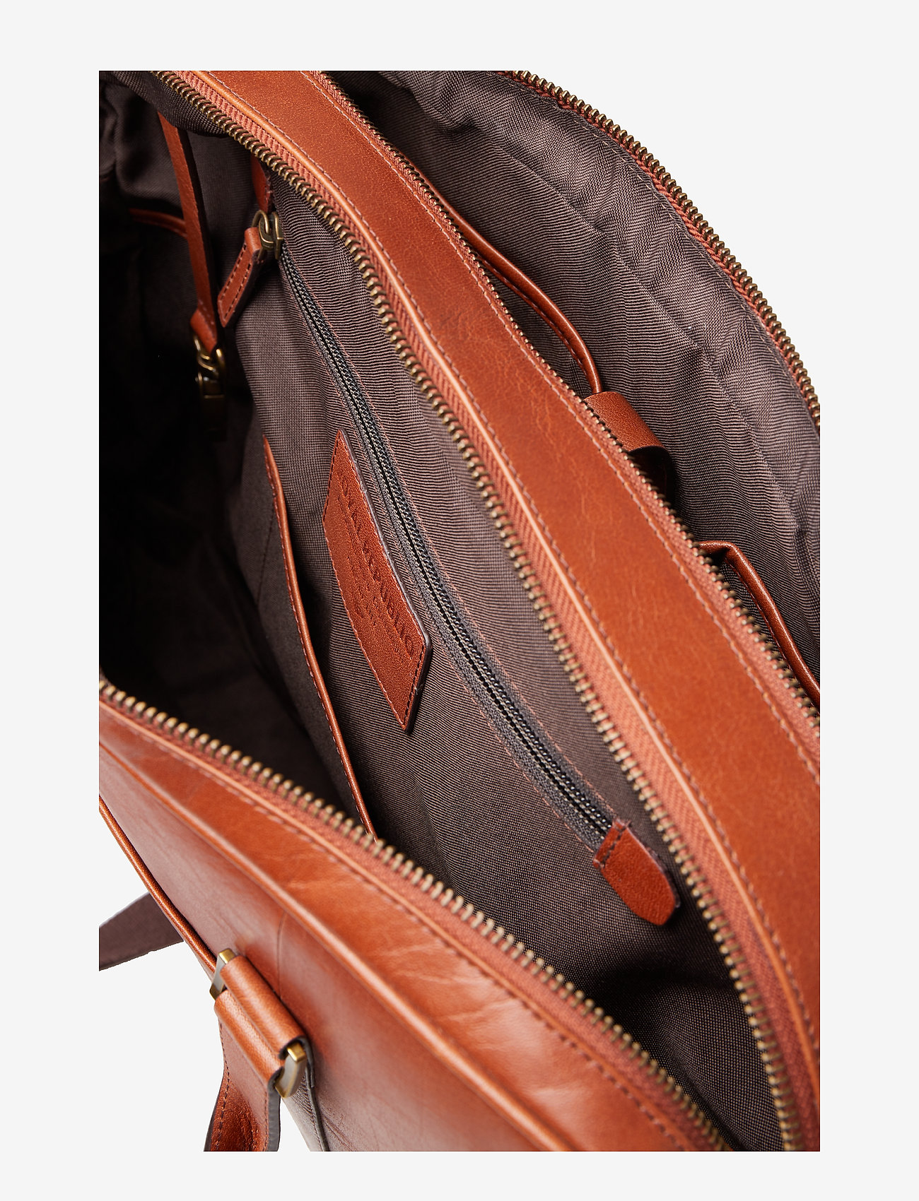 Royal RepubliQ - Pioneer Double Day Bag - cognac - 4