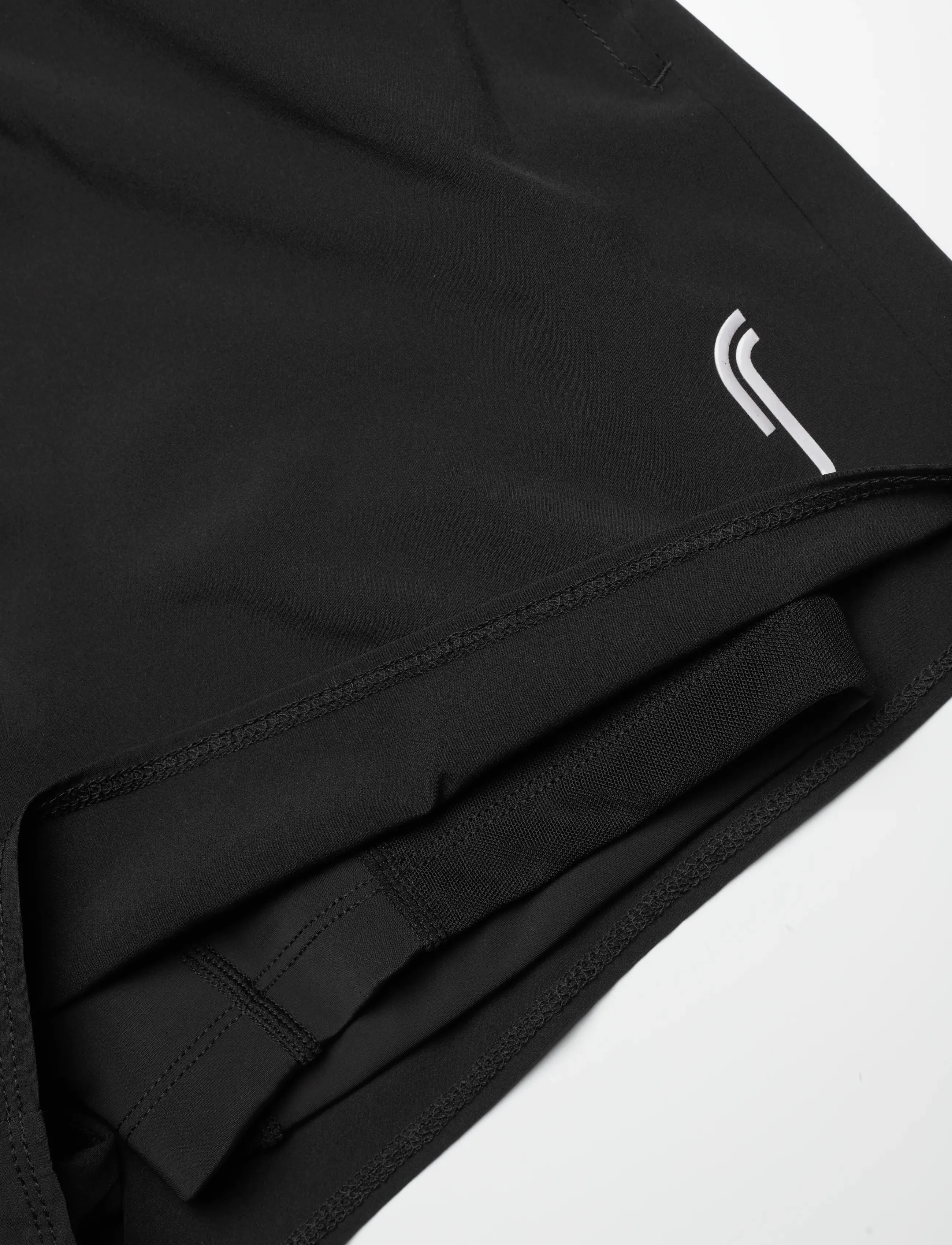 RS Sports - Women's Performance Court Shorts - 2 in 1 with Ball Pockets (Black/White,L,st) - chaussures de course - black - 3
