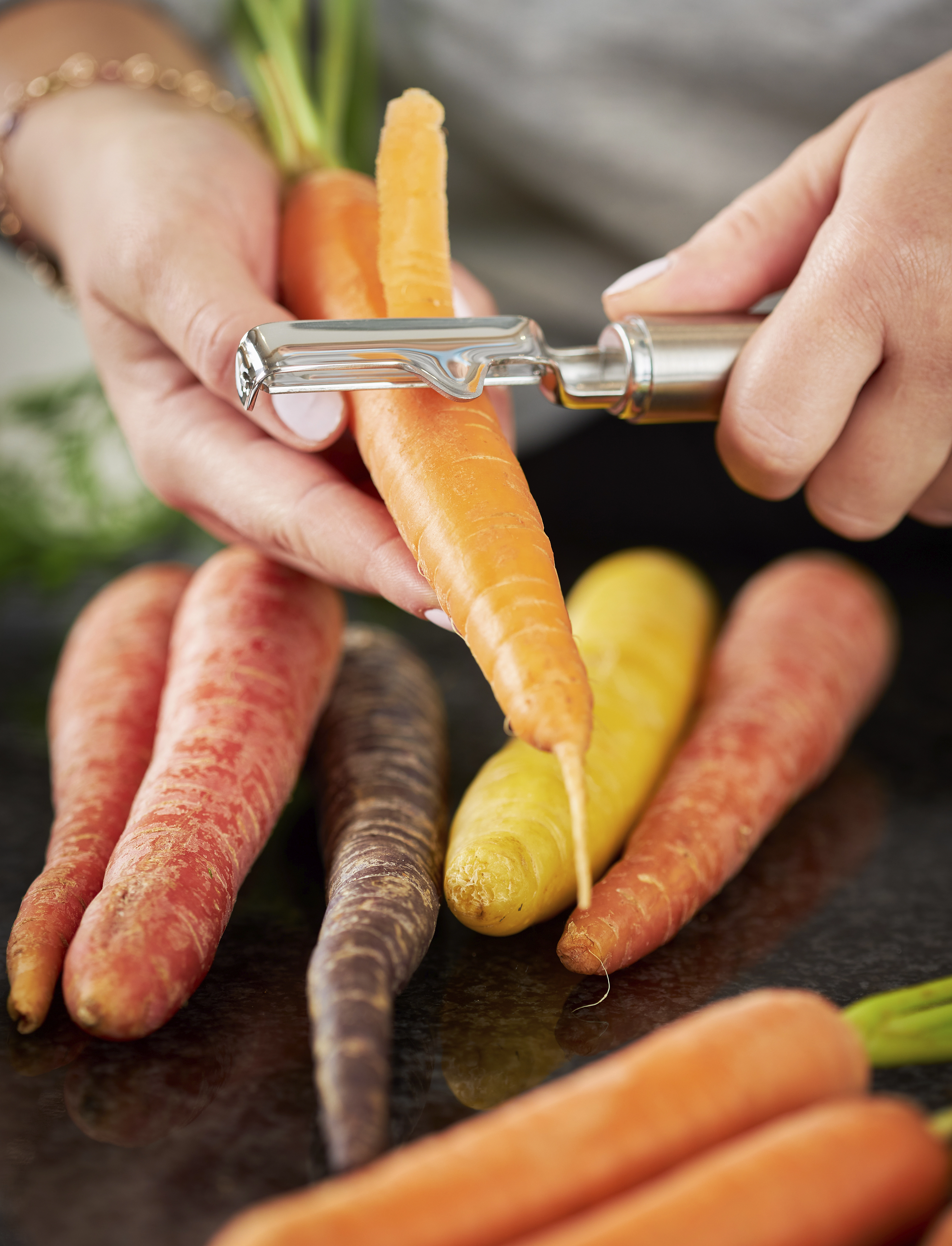 Rösle - Vegetable peeler - die niedrigsten preise - metal - 2