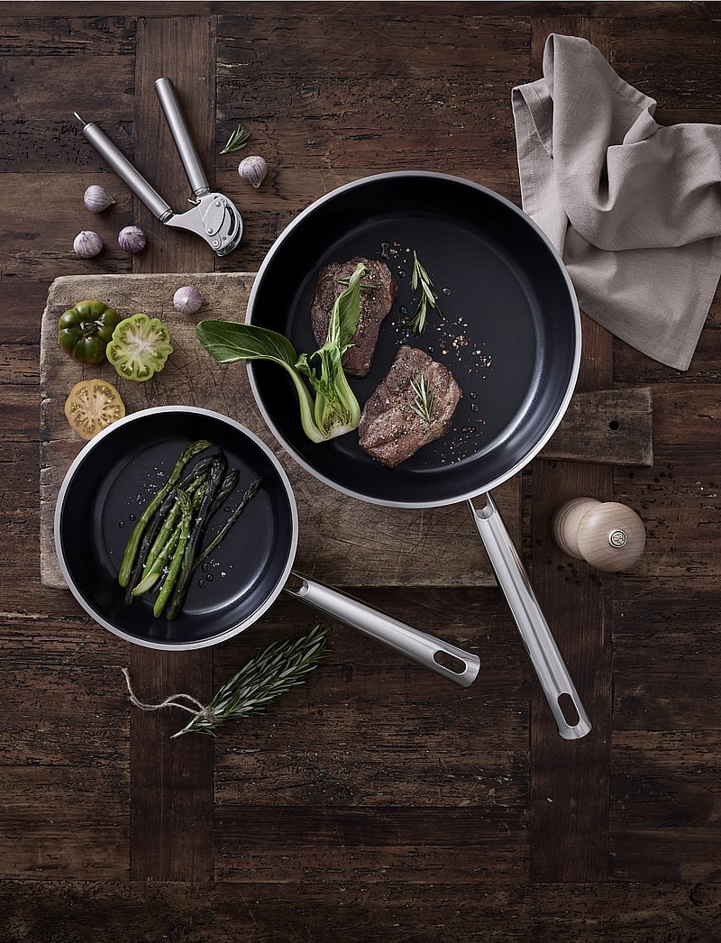 Rösle - Garlic press - kartulitambid ja küüslaugupressid - metal - 4