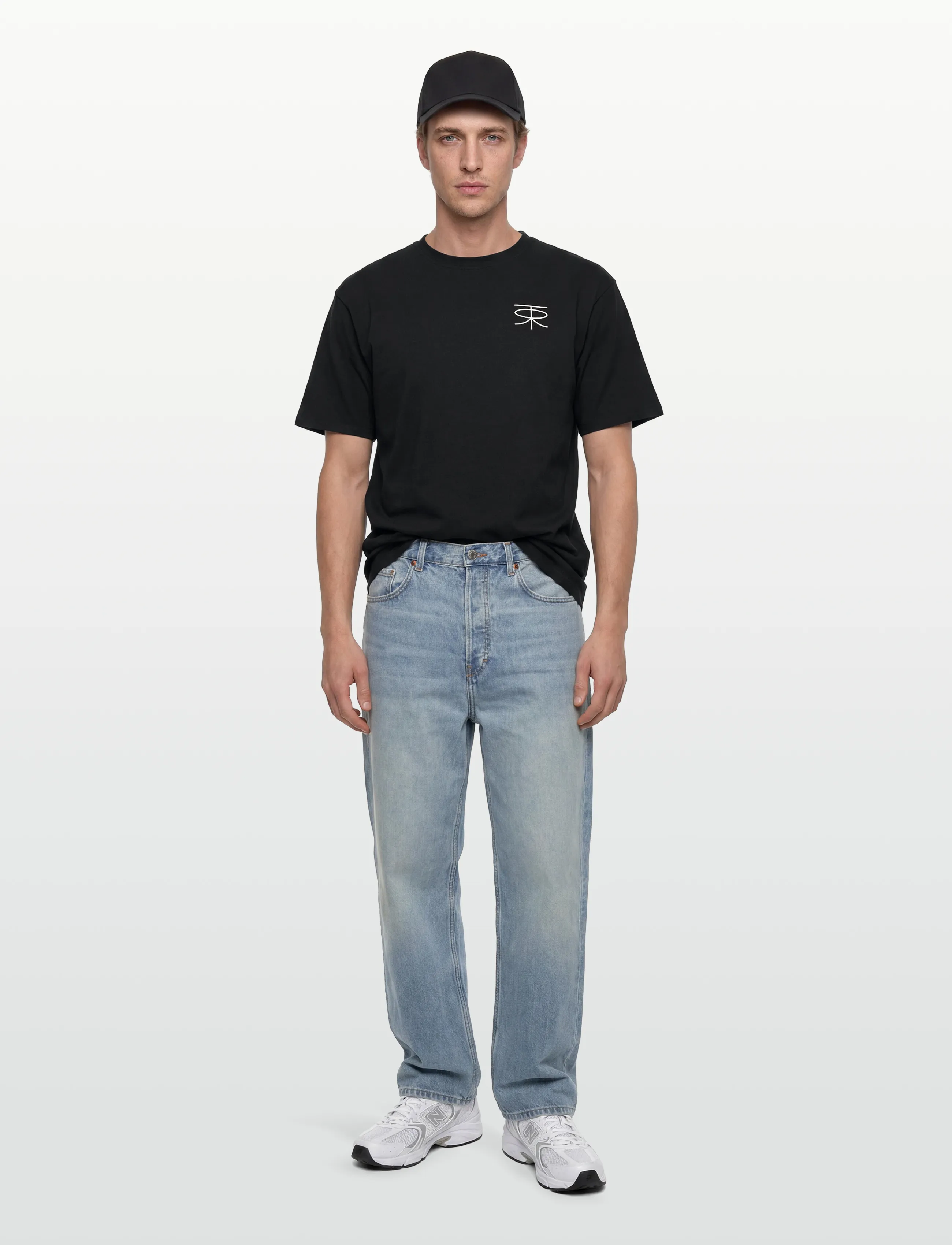 Rue de Tokyo - THORSTEN RECYCLED COTTON JRSY - kurzärmelige t-shirts - black with off white logo - 0