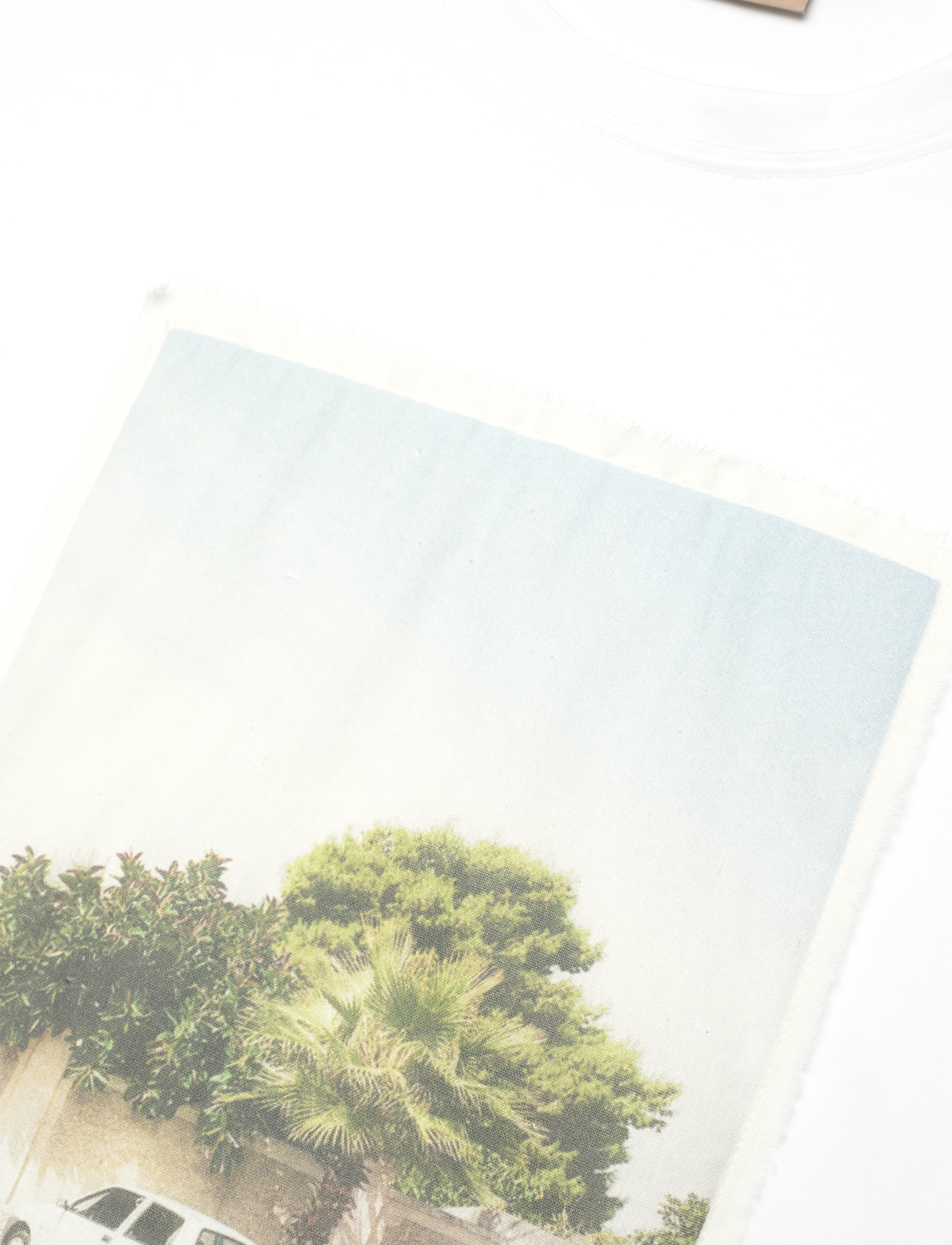 Rue de Tokyo - TIBOR LIGHT JERSEY - kortärmade t-shirts - white off white print - 2