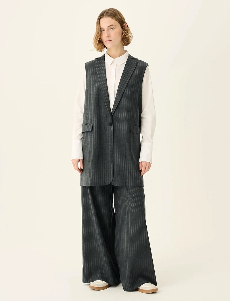 Rue de Tokyo - PAPINA WOOL PINSTRIPE - grey pinstripe - 0