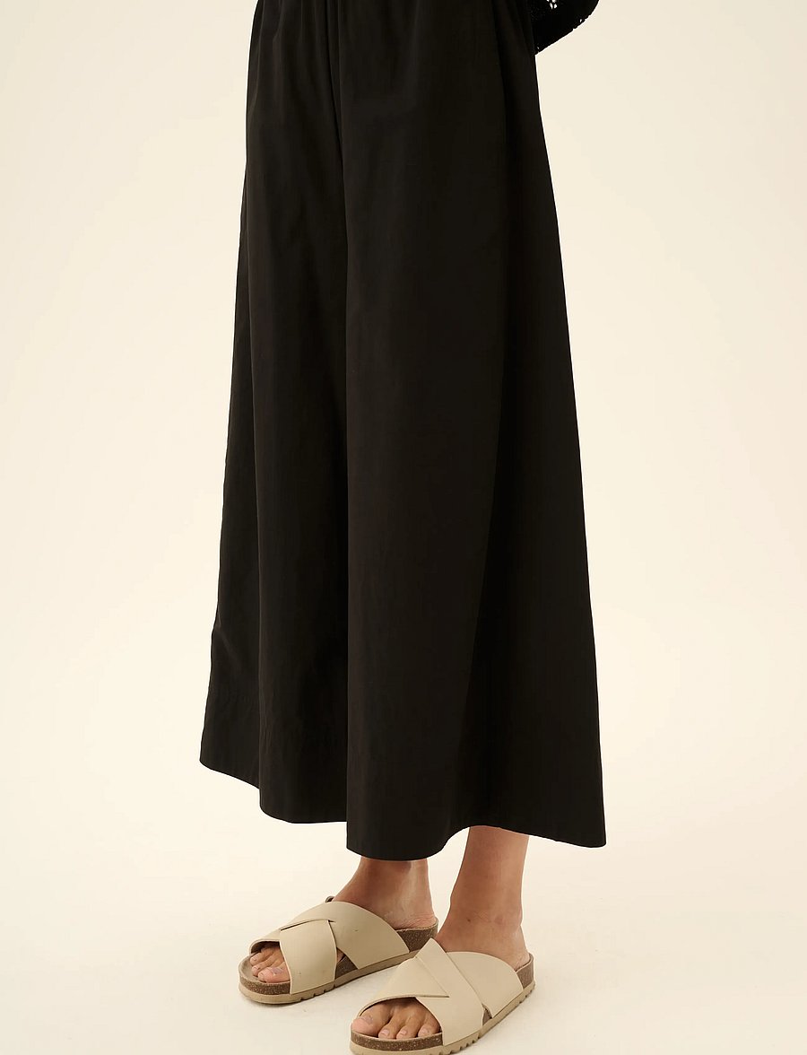 Rue de Tokyo - PARMIDA MODAL POPLIN - chinos - black - 4