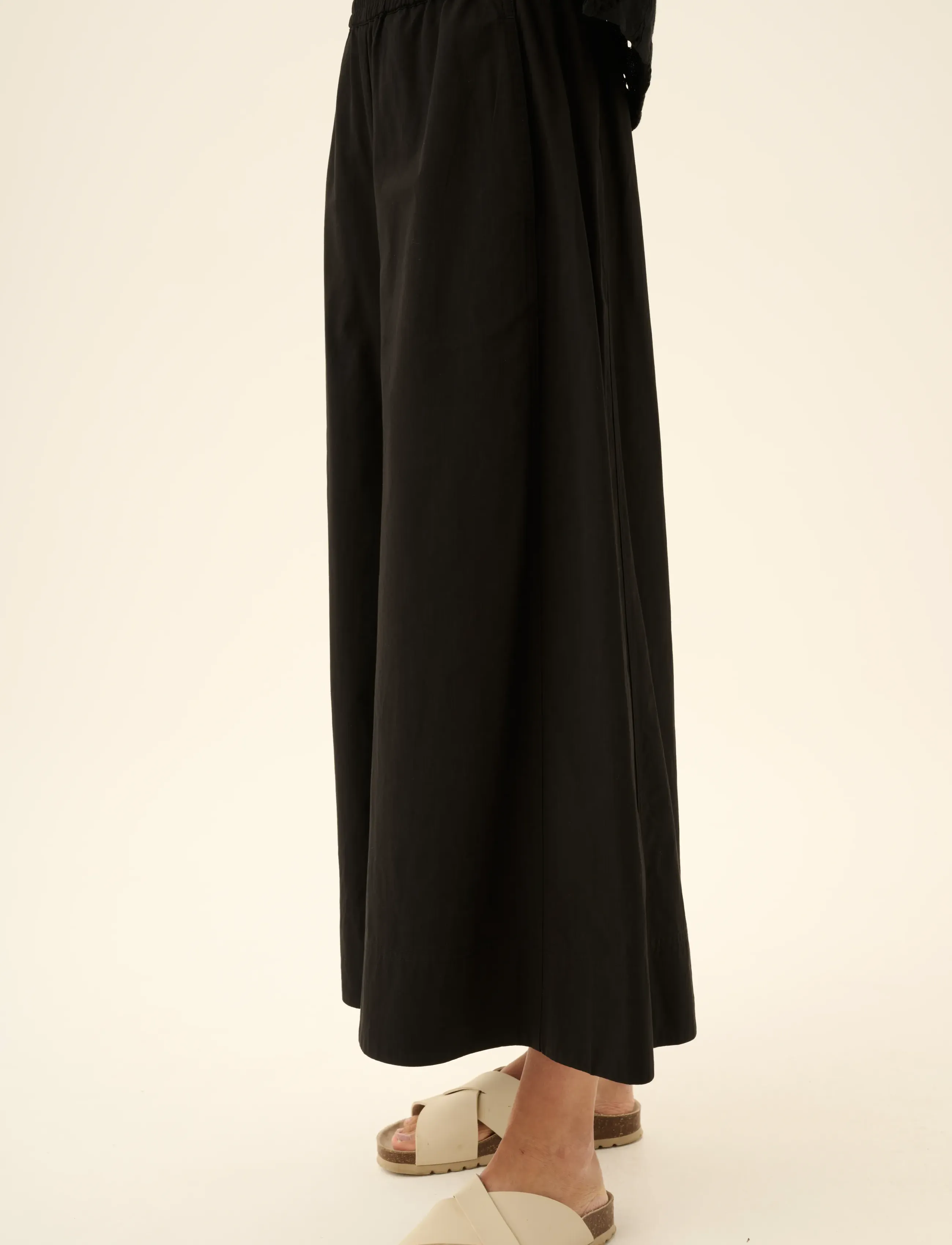 Rue de Tokyo - PARMIDA MODAL POPLIN - chinos - black - 5
